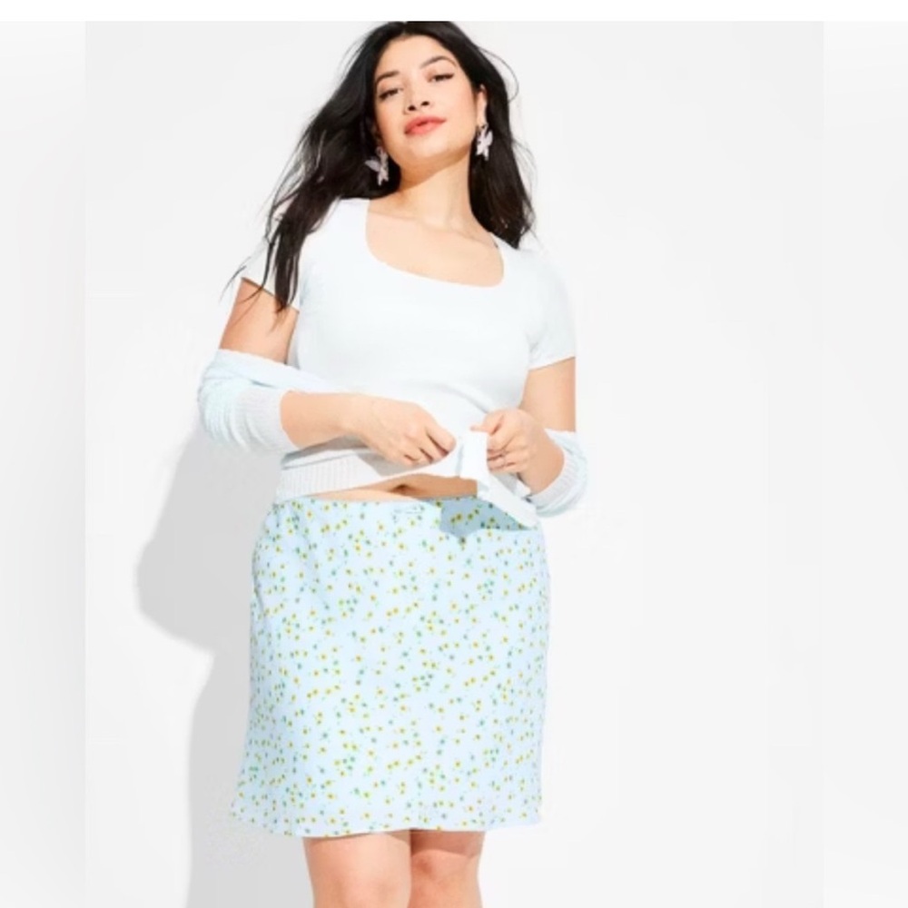 5/$10 New item.. Floral Blue Skirt